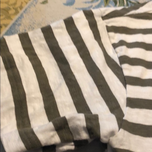 Used top by uniqlo size M - Picture 3 of 8